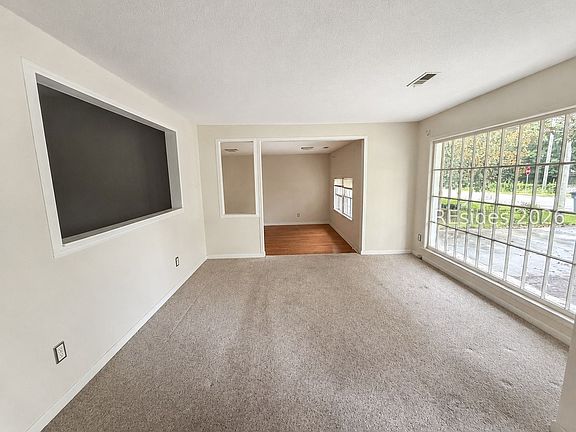 3rd image of 129 Belknap Road