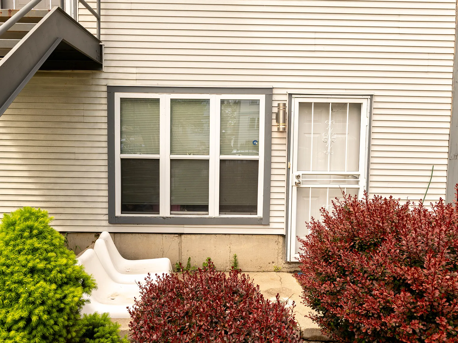 2 bed, 1000 sqft, $1,850 — Photo 2
