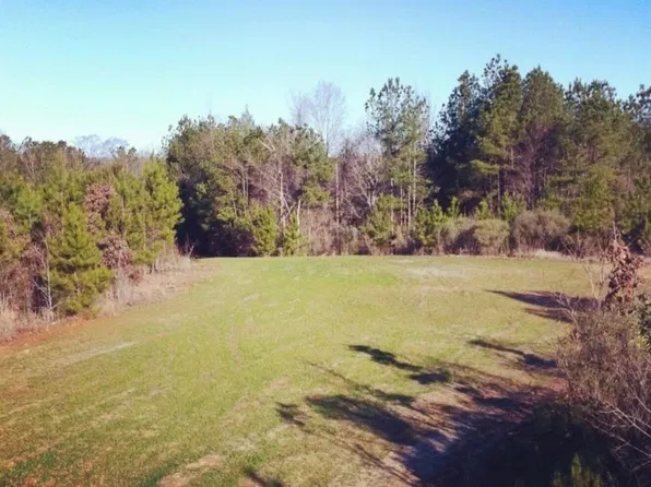 Rocky Point Rd, Carthage, MS 39051