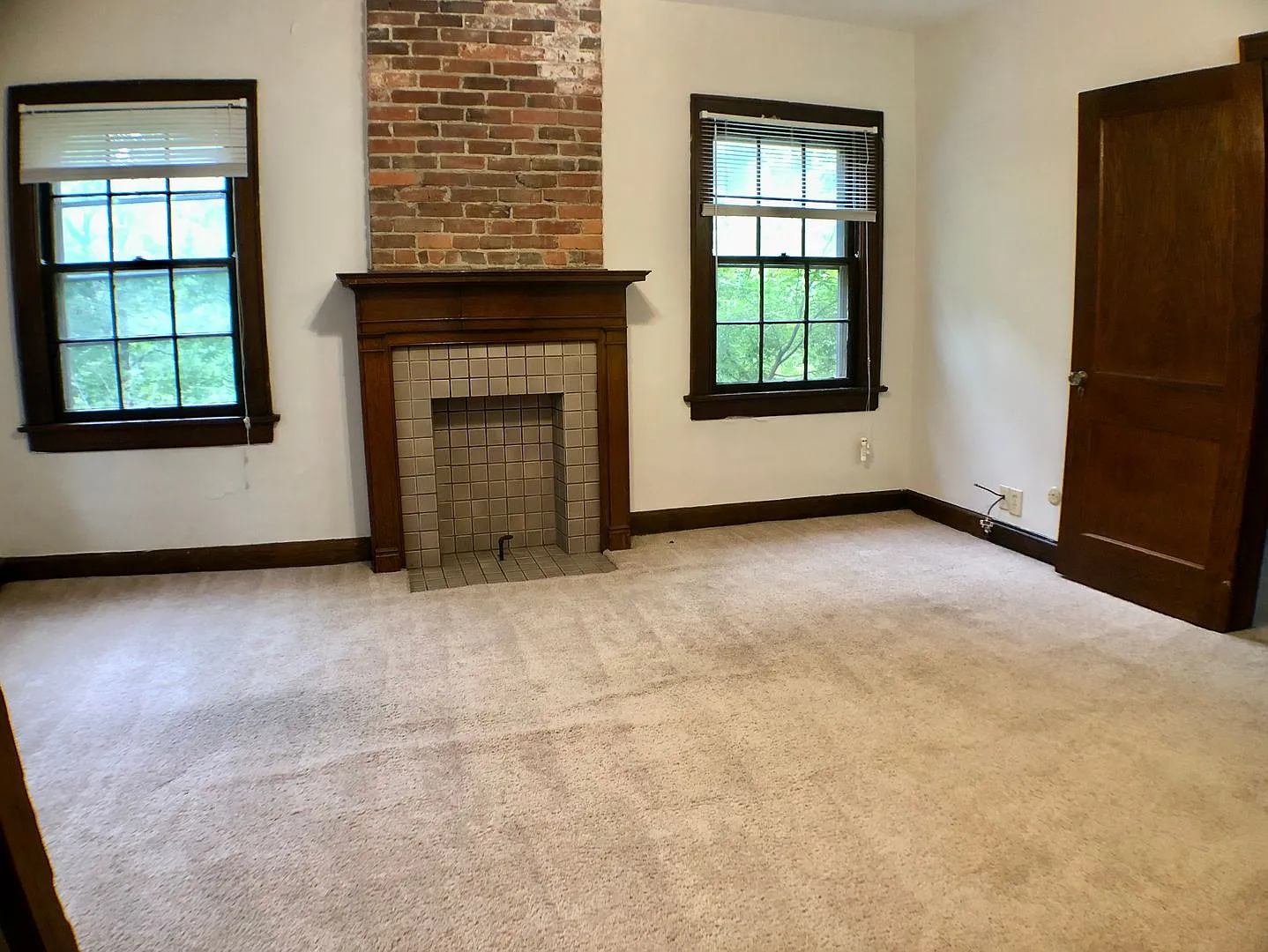 2054 Iuka Ave. — Photo 4