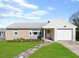 420 Buchanan St, Pawtucket, RI 02860