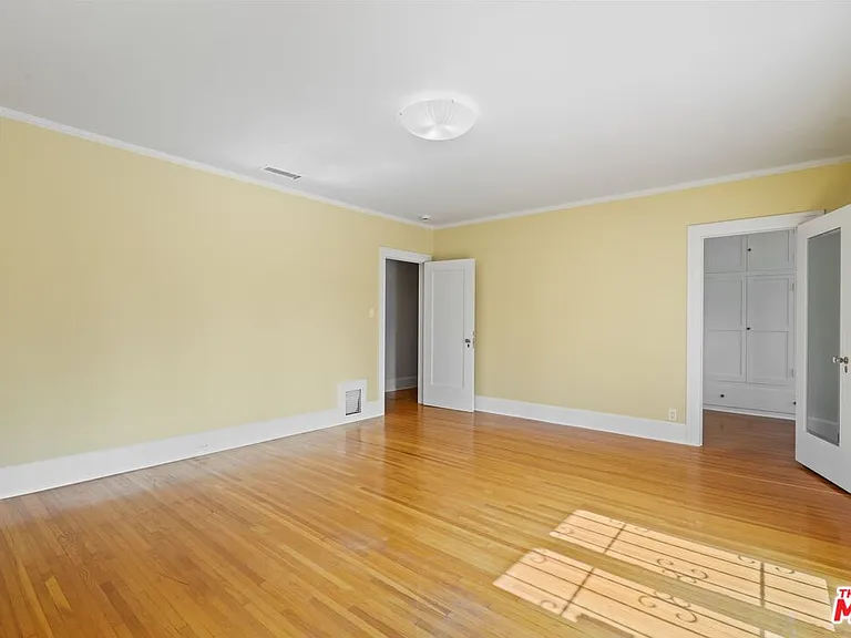 624 S Arden Blvd — Photo 12