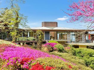 159 Cove Neck Rd, Oyster Bay, NY 11771