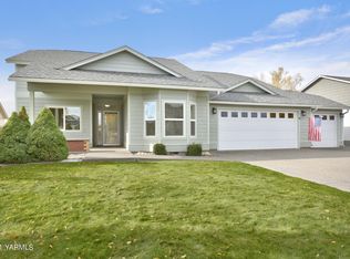 312 Seasons Pkwy, Yakima, WA 98901