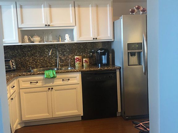 4th image of 1351 NE Miami Gardens Dr APT 1702