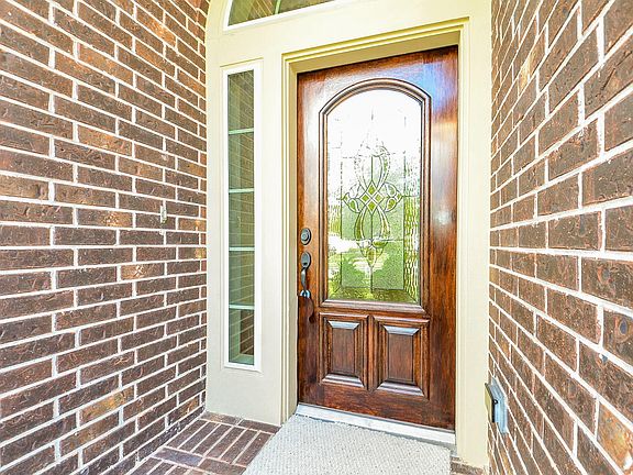 3rd image of 21819 Juniper Wood Ln