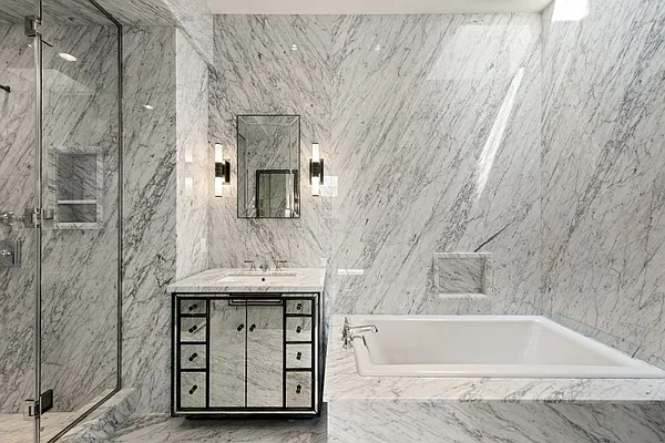 Rented by Status Capital, LLC | media 36