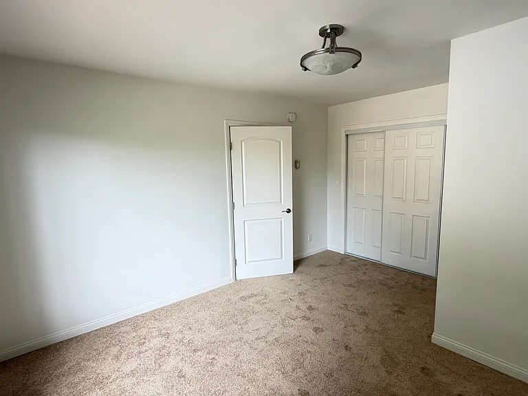 6637 Springpark Ave #6 — Photo 24