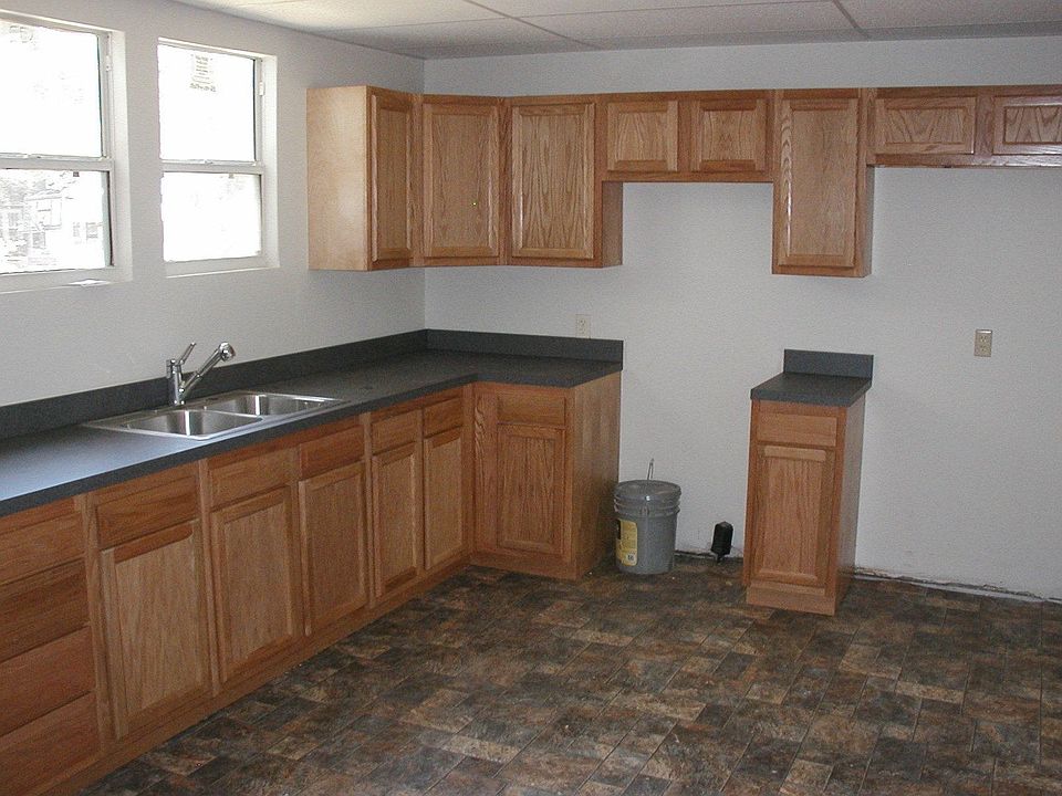2nd image of 1051 Frazier St