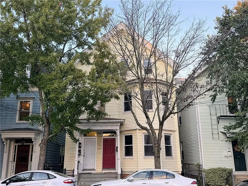 38 East St #1