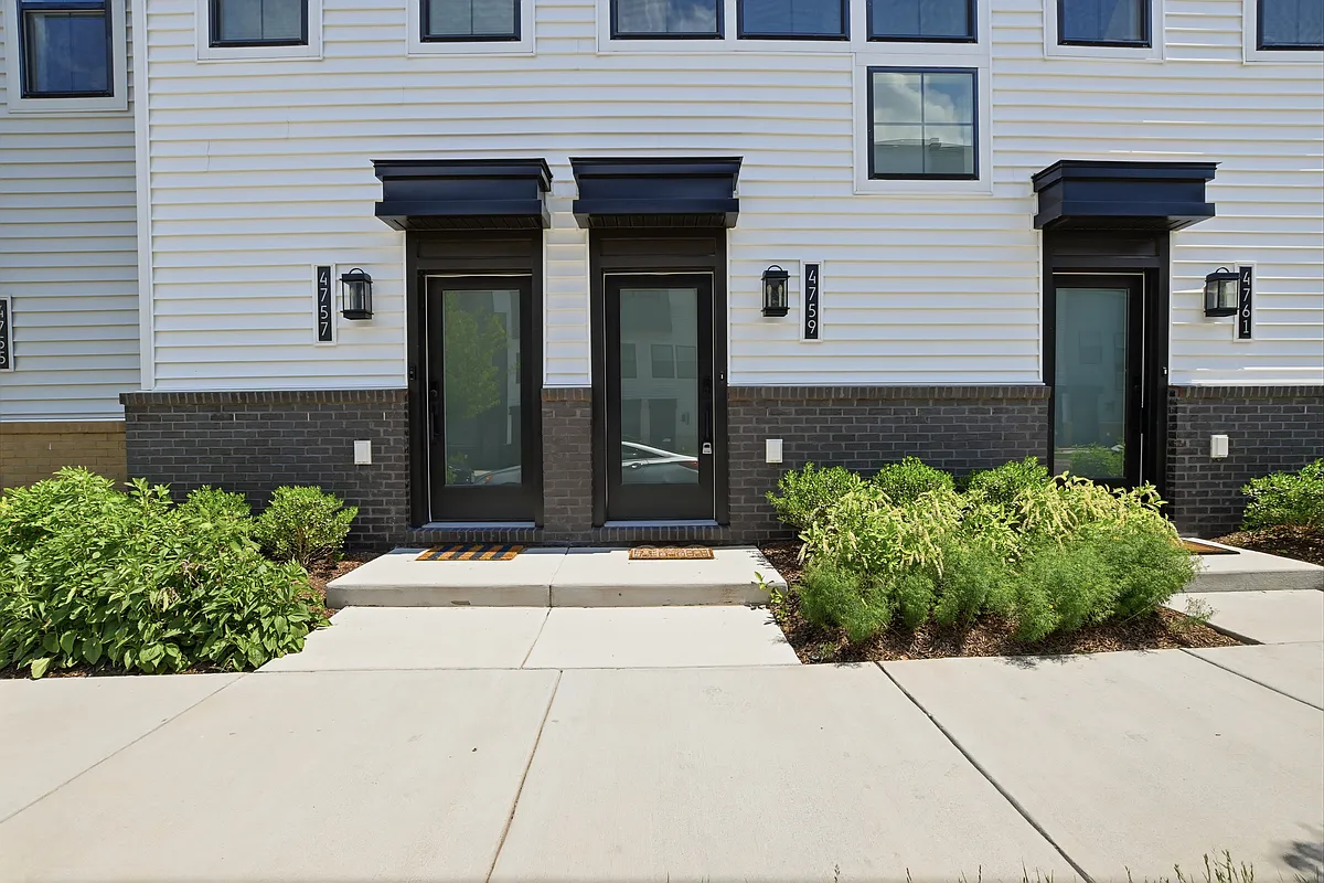 Building Photo - 4759 Sully Point Ln