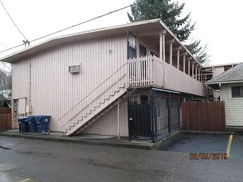 934 Washington St Photo 1