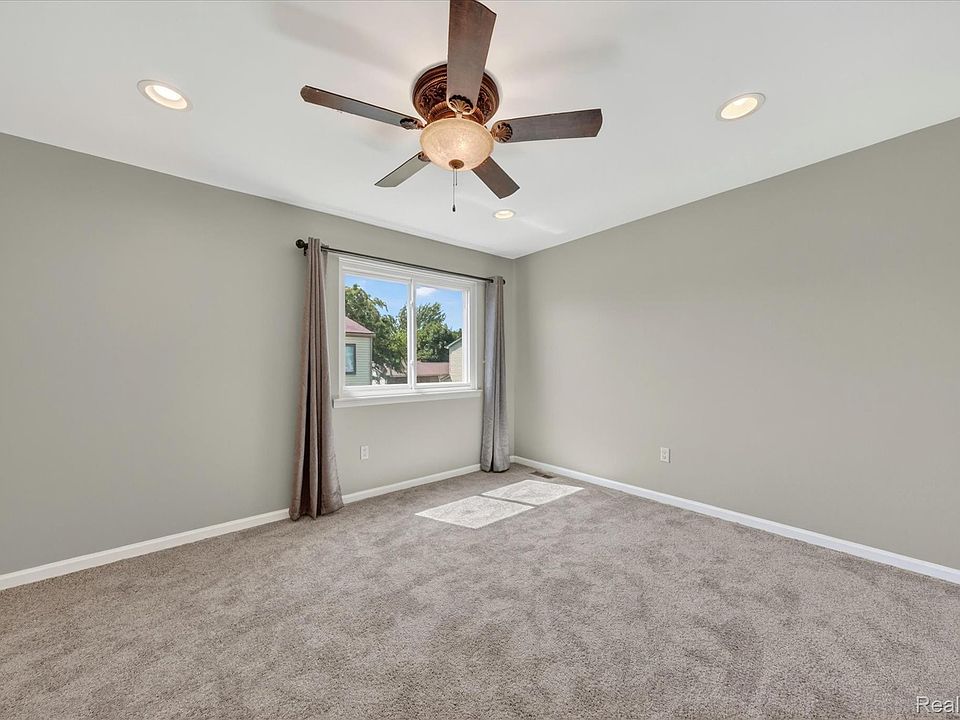 2824 Roundtree Dr, photo 20
