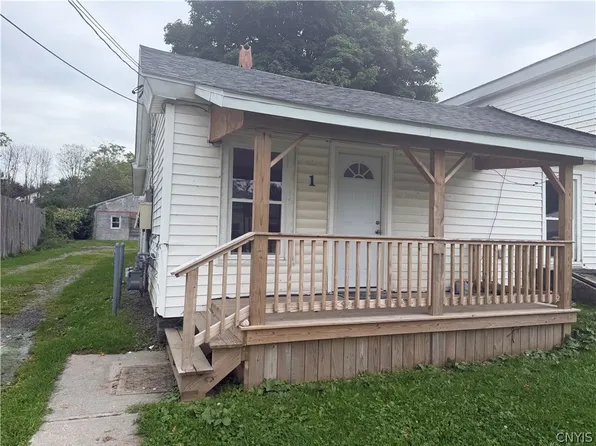 6050 S Main St #52, Sandy Creek, NY 13145