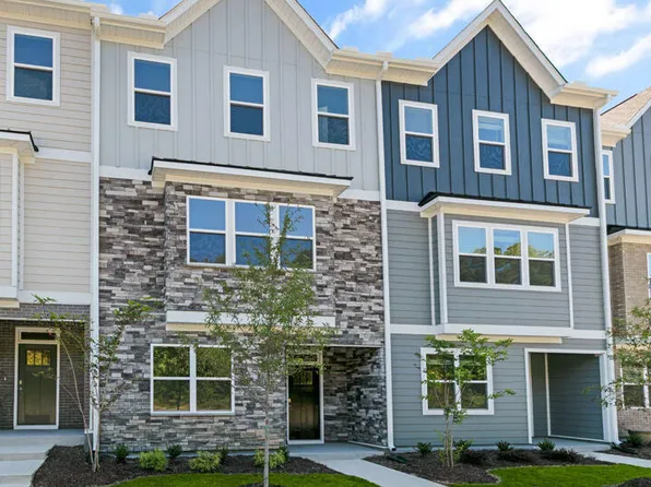 829 Washington St, Fuquay Varina, NC 27526