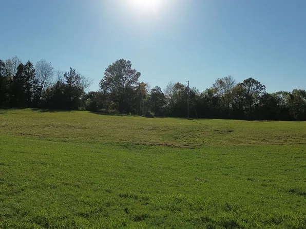 646 Barnes Mill Rd, Smithville, TN 37166