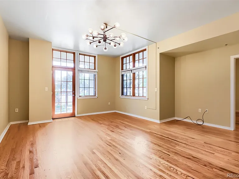 275 S Harrison St #107 — Photo 4