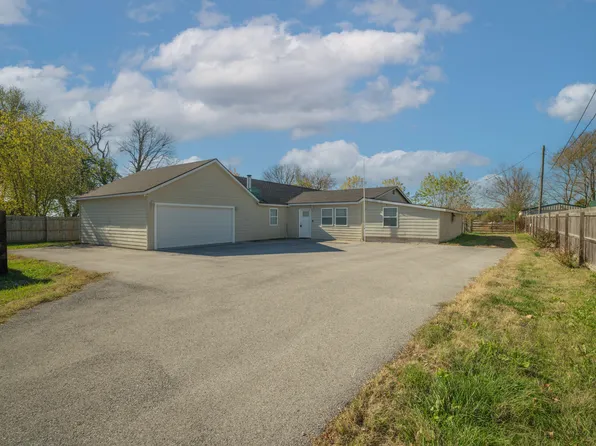 3197 S Grand Avenue, Carthage, MO 64836