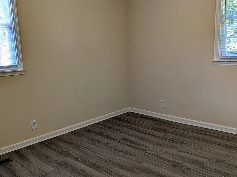 159 Ravenwood Cir — Photo 9