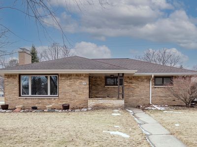 1305 N 119th St, Wauwatosa, WI, 53226