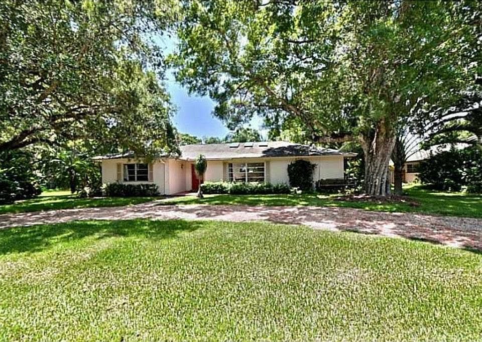 1st image of 2736 Whippoorwill Ln