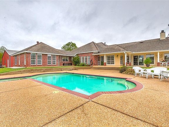 2nd image of 4312 Mockingbird Dr