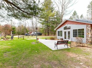 20802 E Trails End Trl, Interlochen, MI 49643