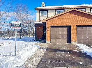 122 Clarkson Cres #51, Ottawa, ON K2L 3E2
