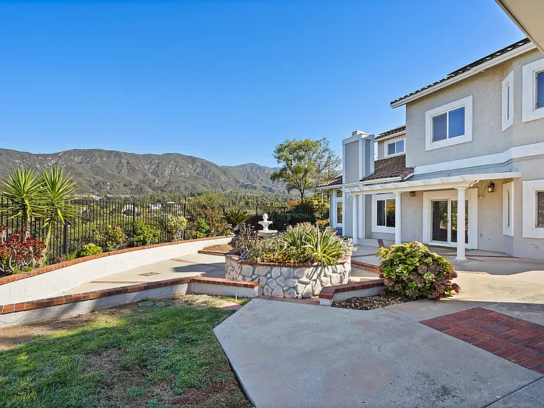 2610 Partridge Pl — Photo 4