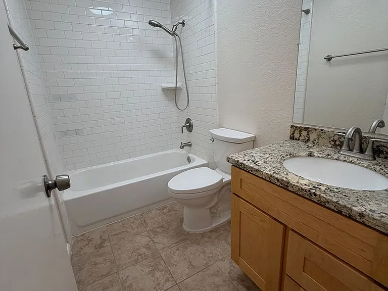 1665 Braddock Ct — Photo 7