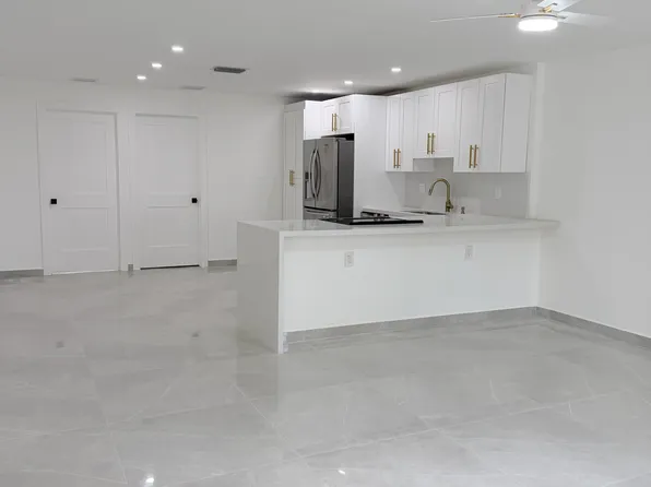 5895 NW 19th St, Fort Lauderdale, FL 33313