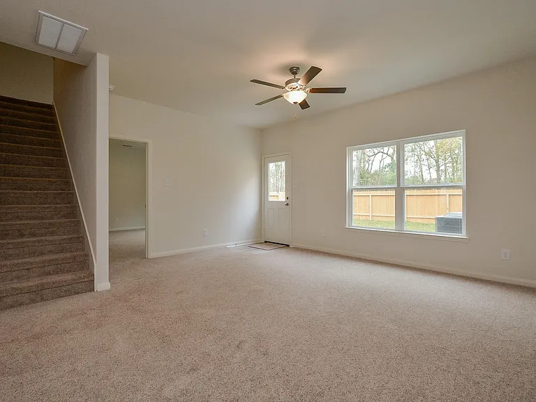 21339 Rachel Manor Dr — Photo 3