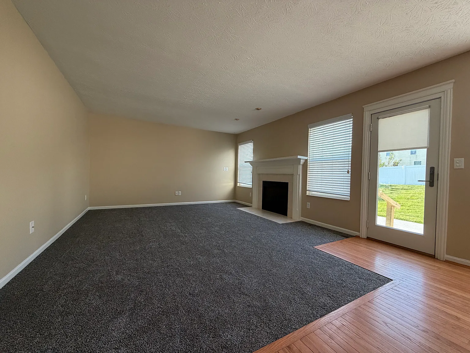4 bed, 2399 sqft, $3,200 — Photo 2