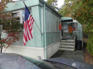 6 Woodchuck Pkwy, Whiting, NJ 08759