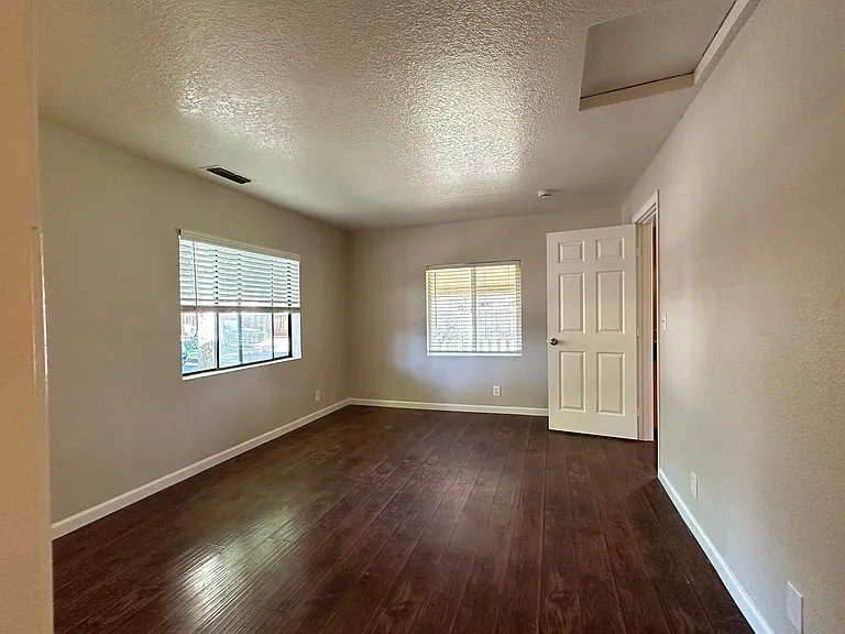 Country Lane - A Must See Community! — Photo 18