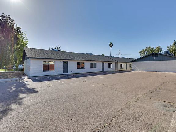 Grand Entrance and parking space for tenants