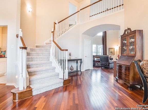 4th image of 21103 Promontory Cir