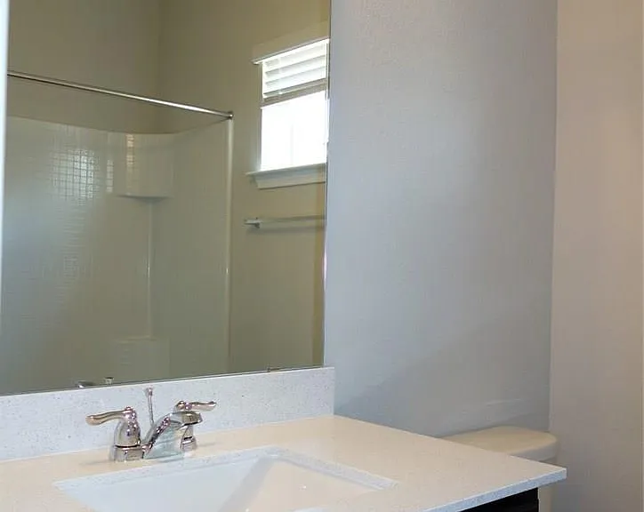 632 Independence Ave — Photo 22