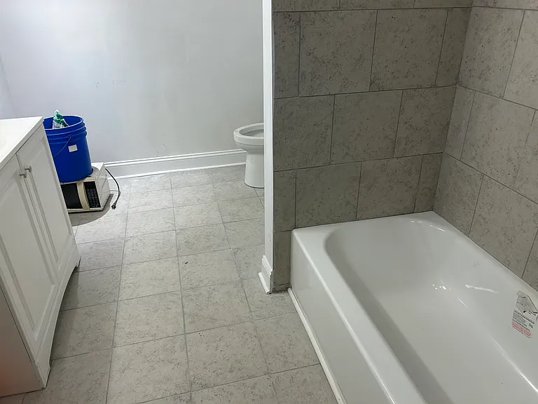 4163 Ridge Ave #1A — Photo 28