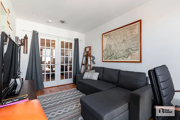 Rented by PadRabbit LLC | media 21