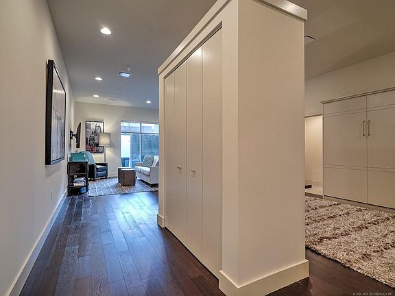 2nd image of 130 S Boulder Ave #130