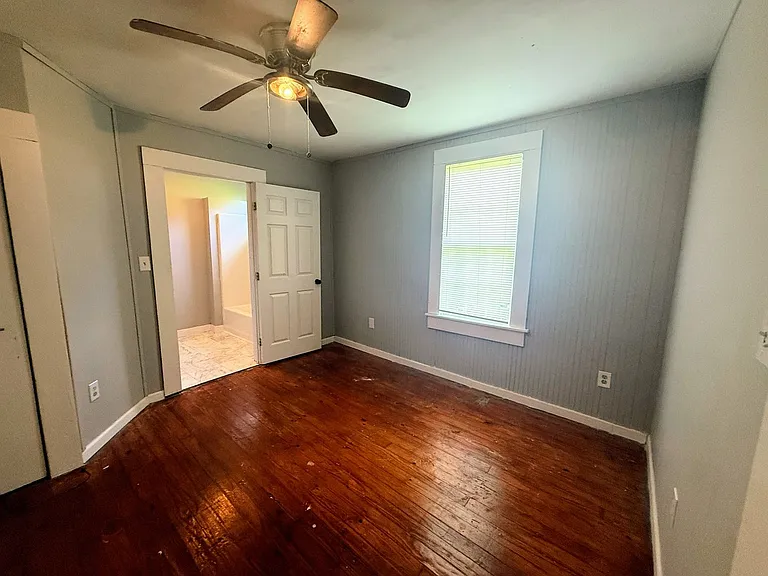 316 Kirkman St #B — Photo 10