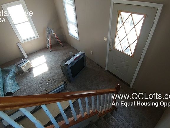 3rd image of 348 Island Ave