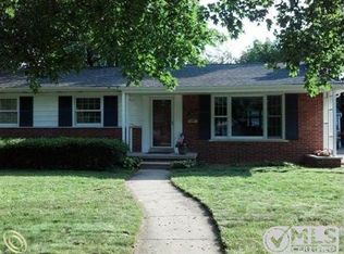 414 S Williamsbury Rd, Bloomfield Hills, MI 48301