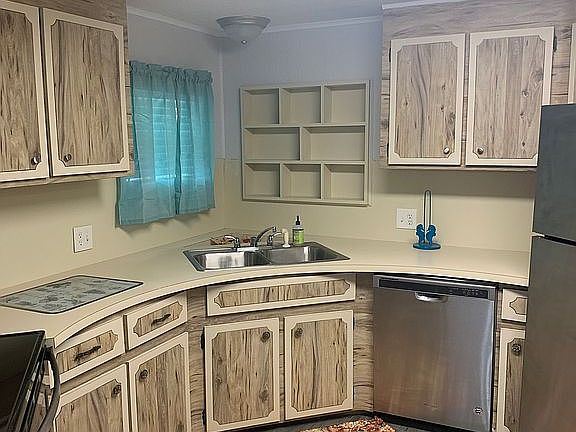 4th image of 53-2055 S Floral Ave