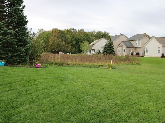 3rd image of 8114 Starling Ct