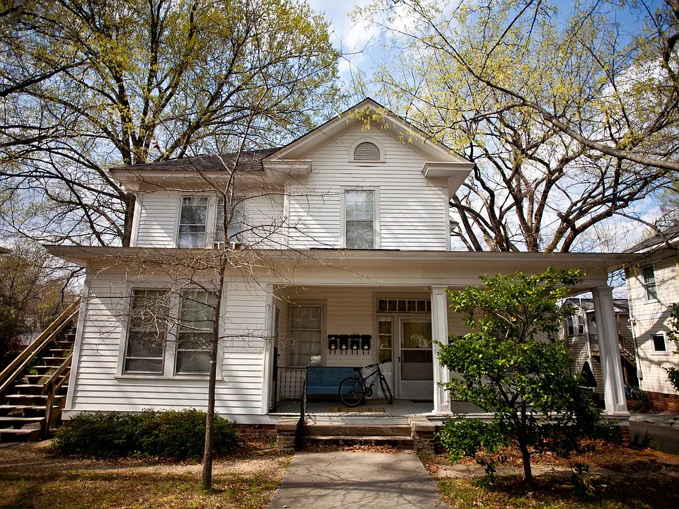 212-1A McCauley St