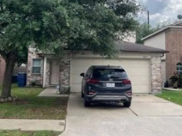 2811 Packard Elm St, Houston, TX 77038