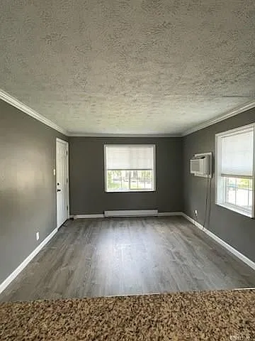 1 bed, 1.0 bath, $805 — Photo 4