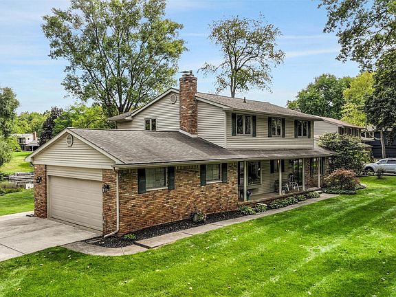2nd image of 6025 Venice Dr